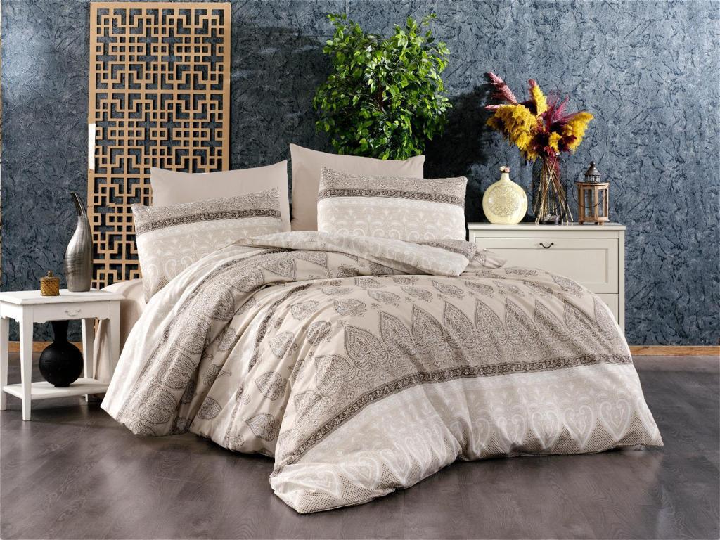 Bed linen set with cream and beige ornamental motifs